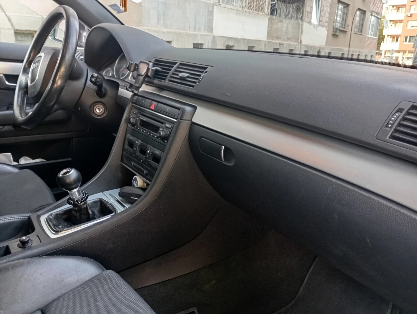 Audi A4 1.9 - изображение 8