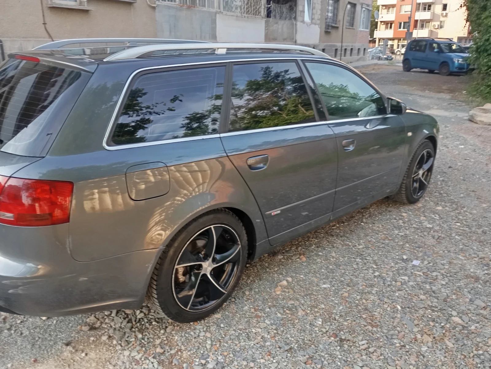 Audi A4 1.9 - изображение 5