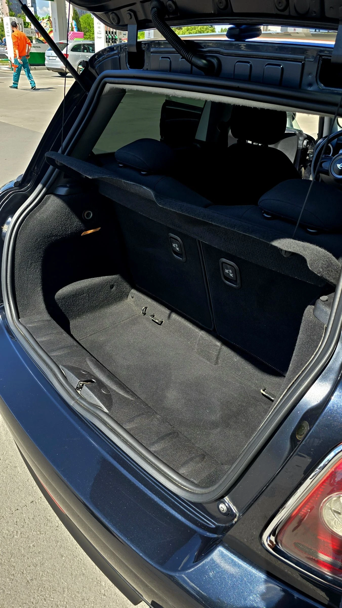 Mini Cooper One - изображение 10