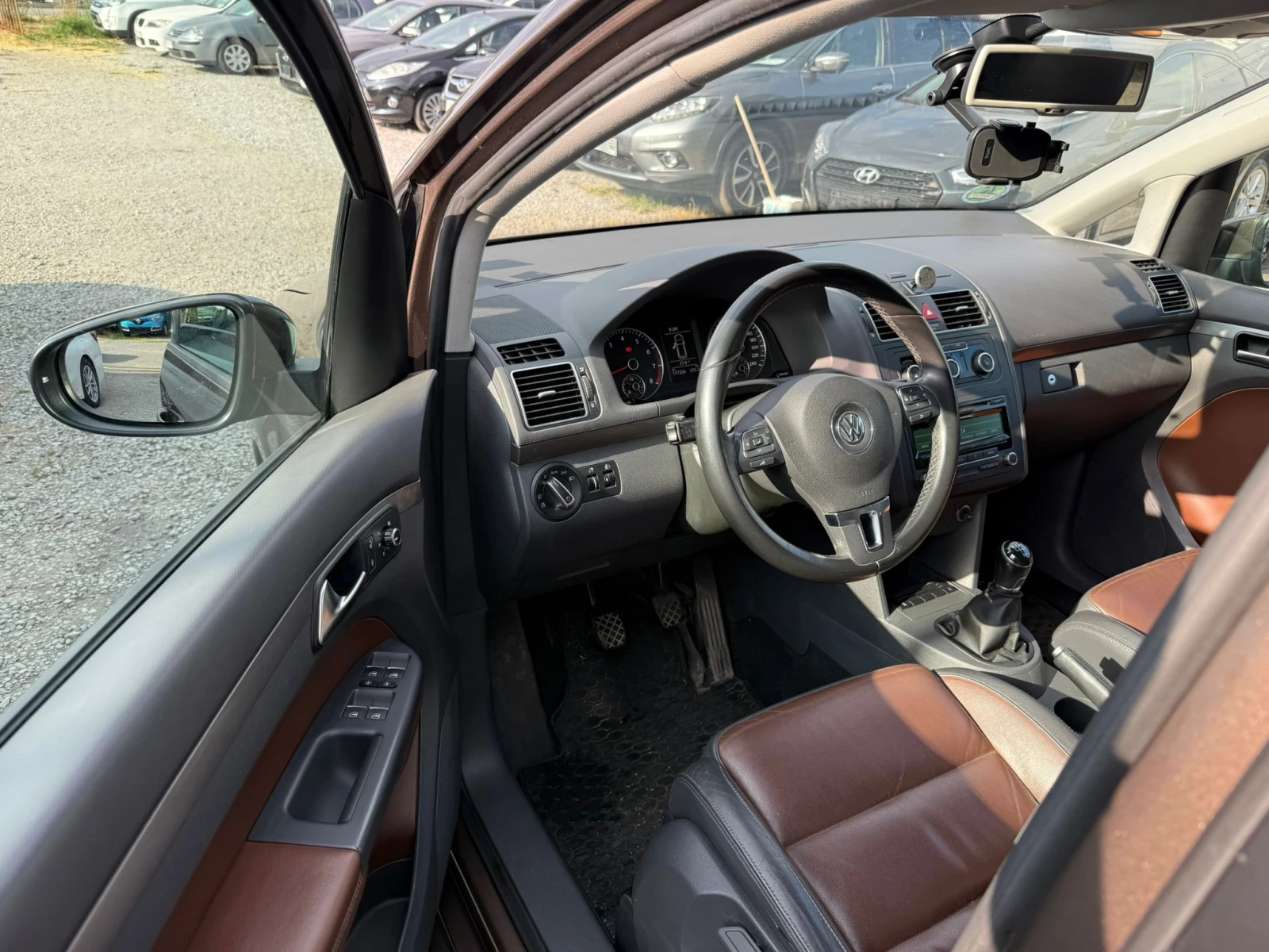 VW Touran 1.4tsi* 110ks* Метан-Фабричен - изображение 10