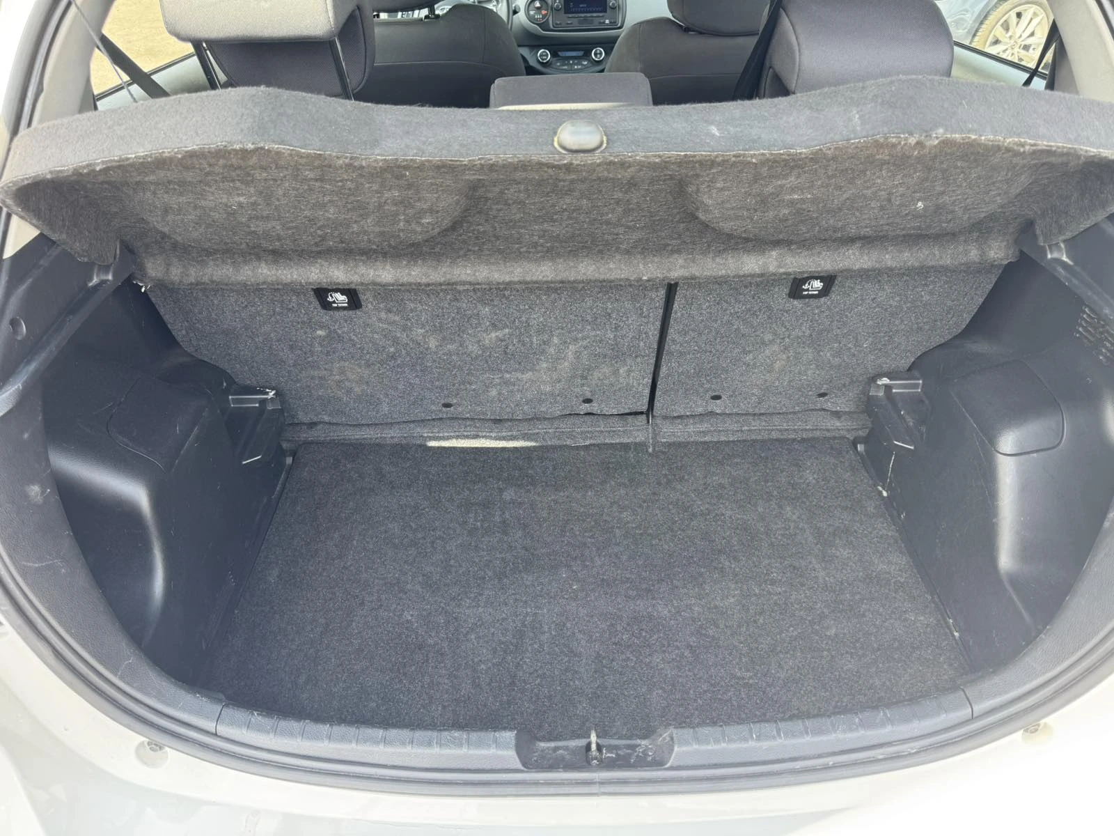 Toyota Yaris 1.5HYBRID | Mobile.bg   11