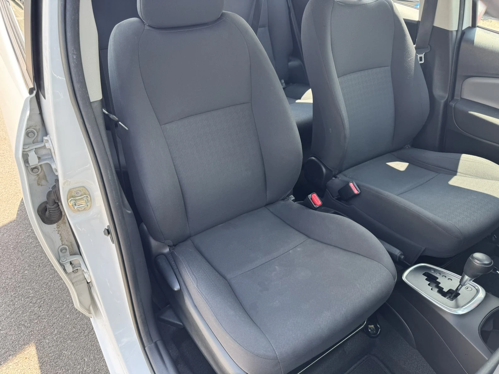 Toyota Yaris 1.5HYBRID - изображение 9