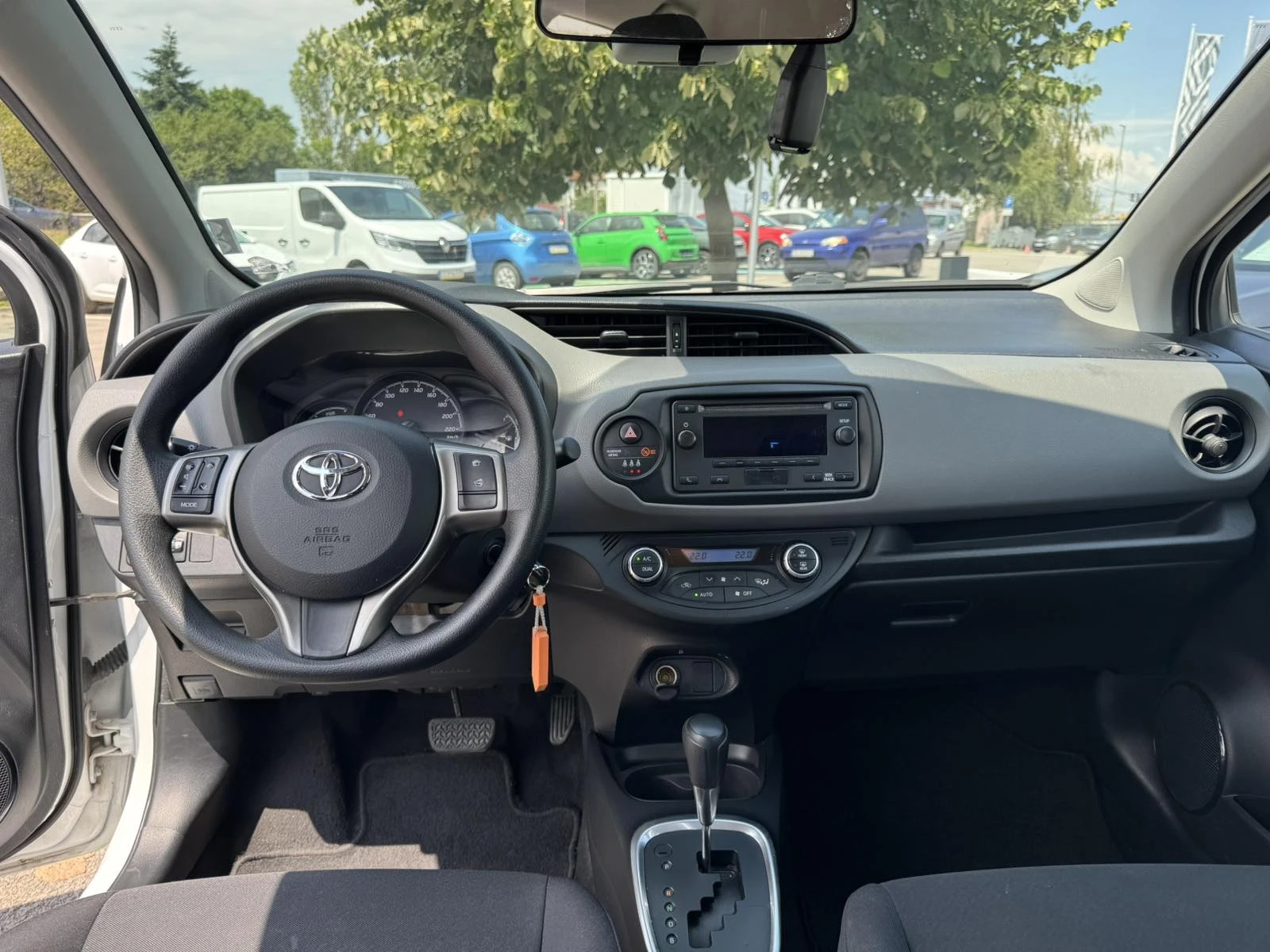 Toyota Yaris 1.5HYBRID | Mobile.bg   14