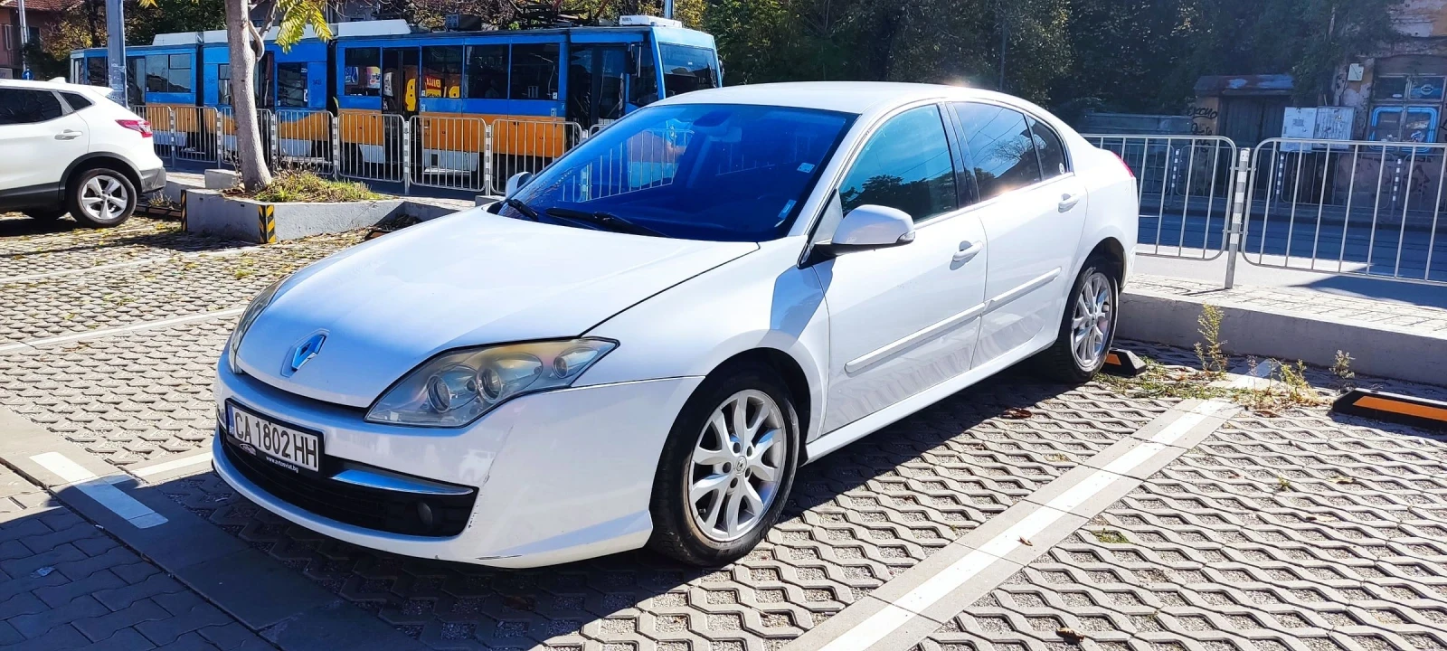 Renault Laguna 2.0 dCi, 150 к.с. - изображение 4