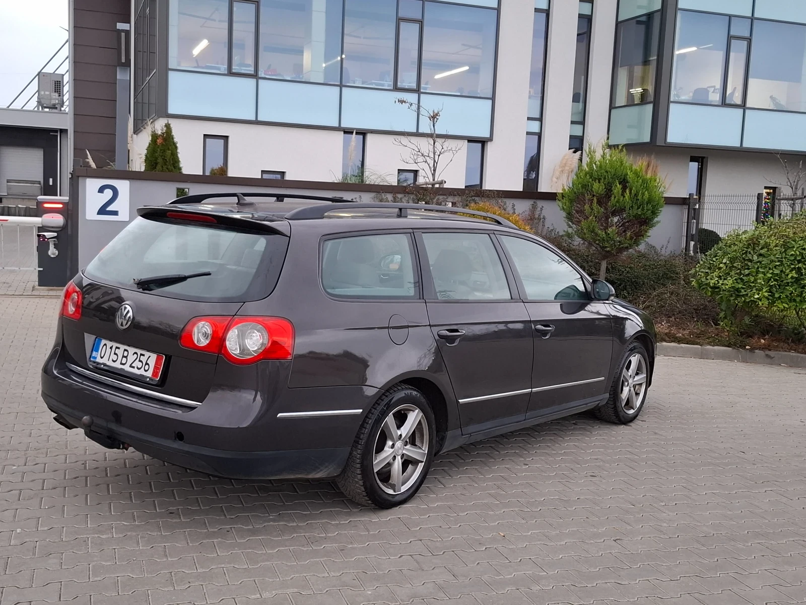 VW Passat 2.0TDI* (140��)* * K����������* H�� ����* *  | Mobile.bg � ����������� 13