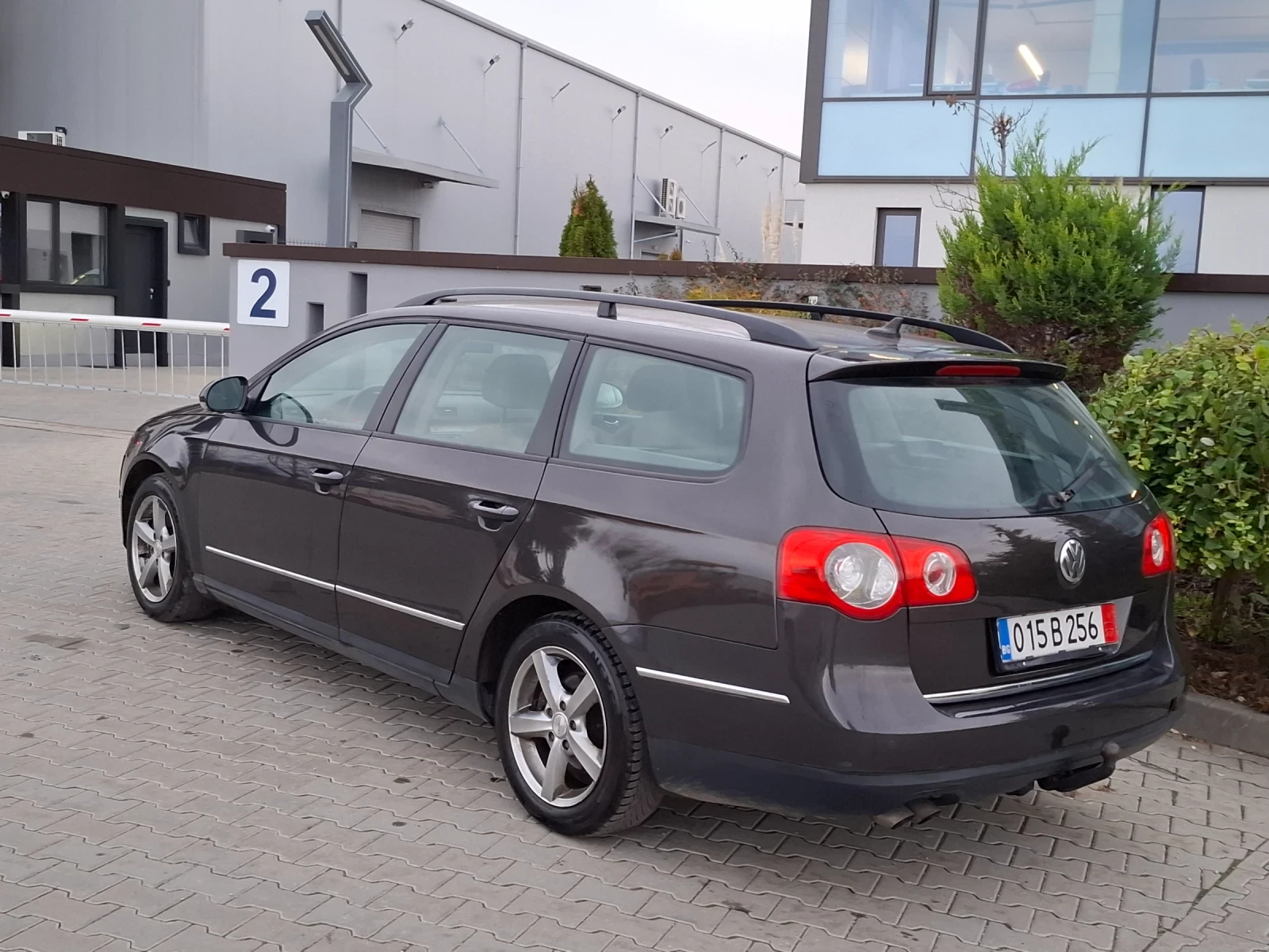 VW Passat 2.0TDI* (140кс)* * KЛИМАТРОНИК* HОВ ВНОС* *  - изображение 5