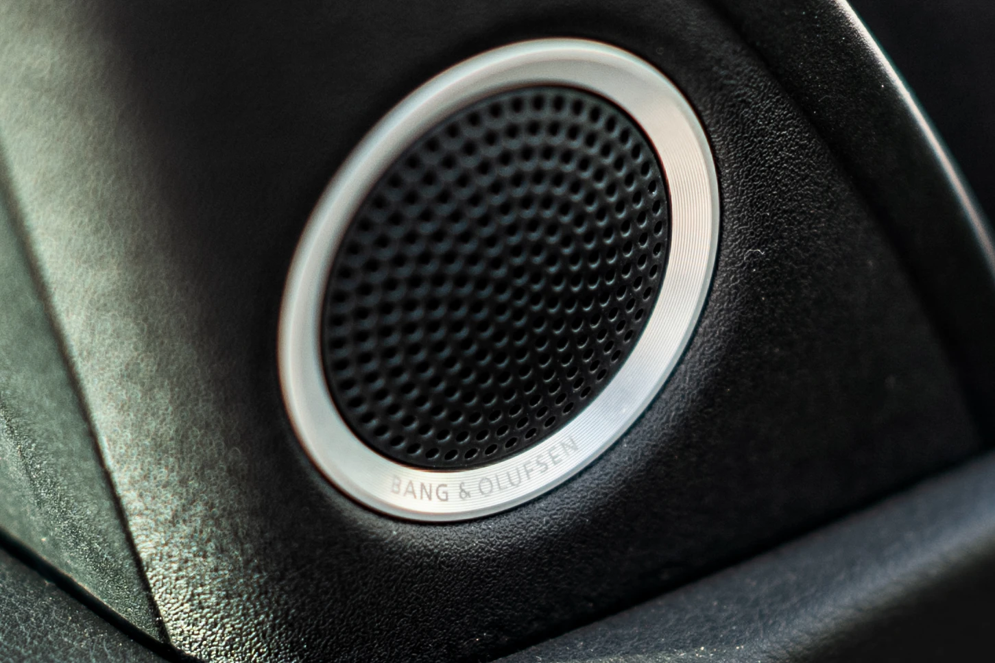 Audi A4 S-Line  | Mobile.bg   11