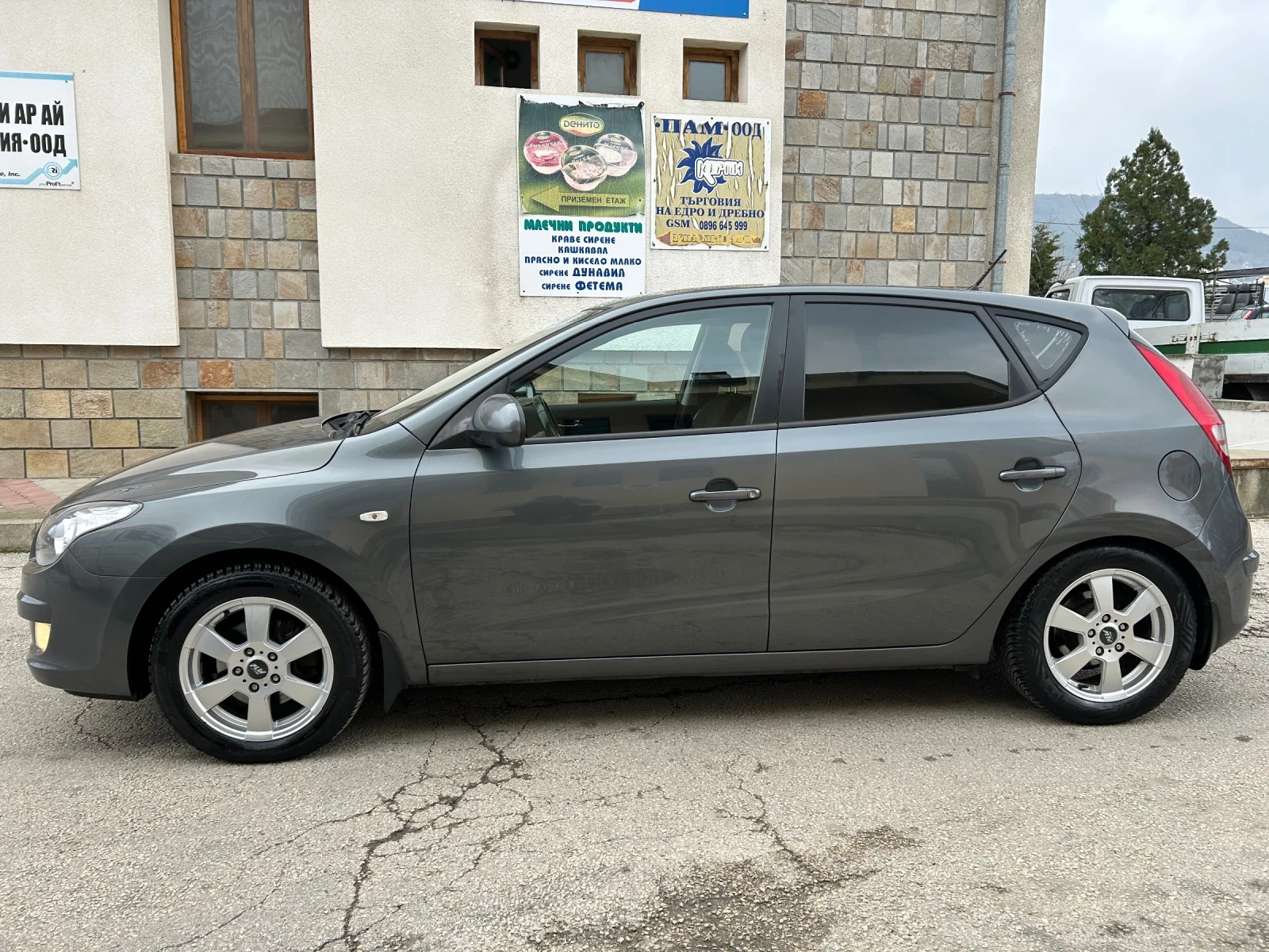 Hyundai I30 1.6i  | Mobile.bg   7