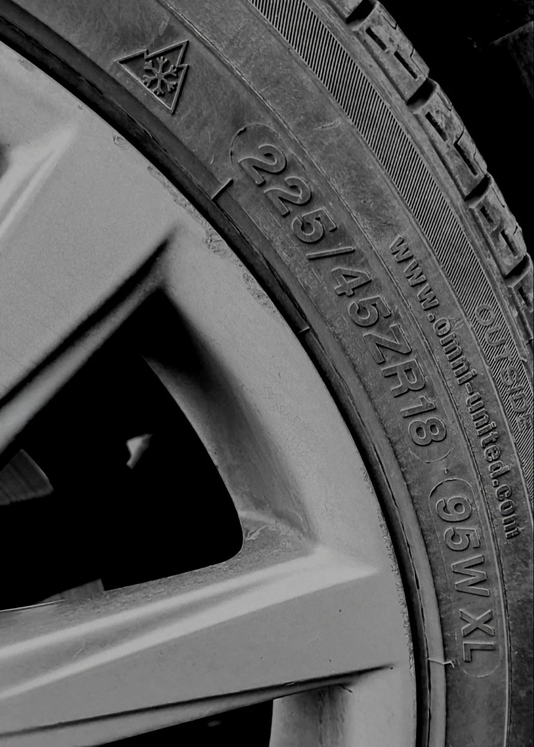 Toyota Avensis  Перфектна, снимка 15 - Автомобили и джипове - 53558891