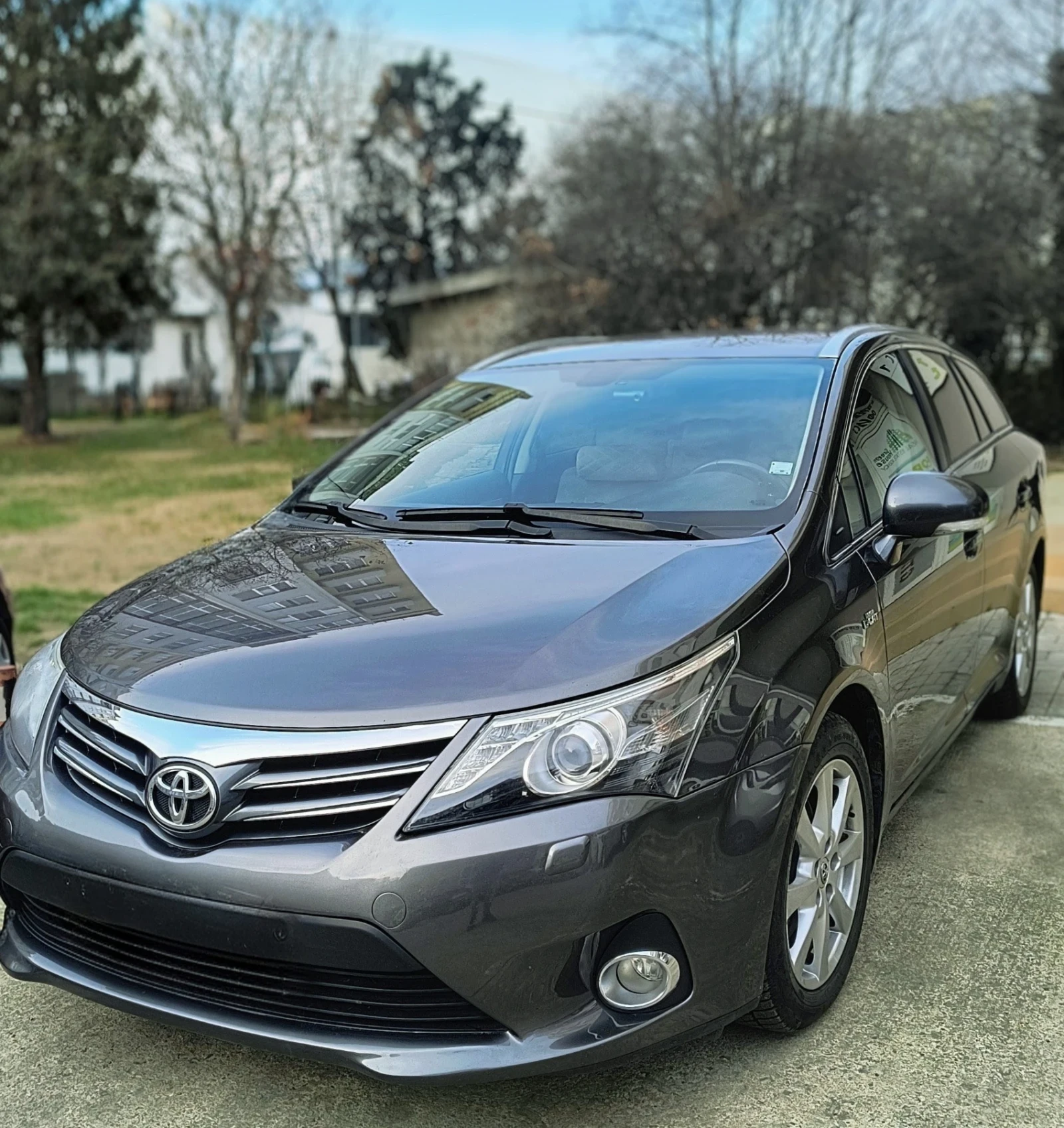 Toyota Avensis  Перфектна, снимка 4 - Автомобили и джипове - 53558891