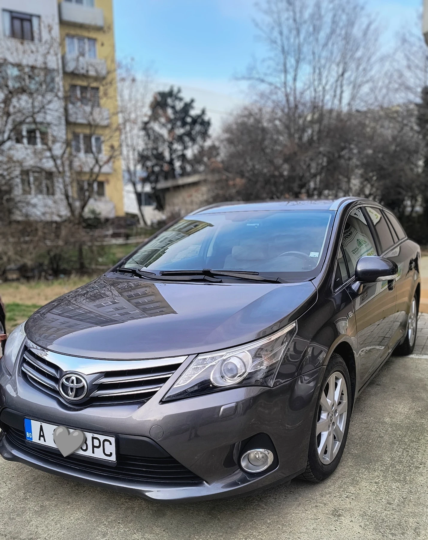 Toyota Avensis  Перфектна - изображение 10