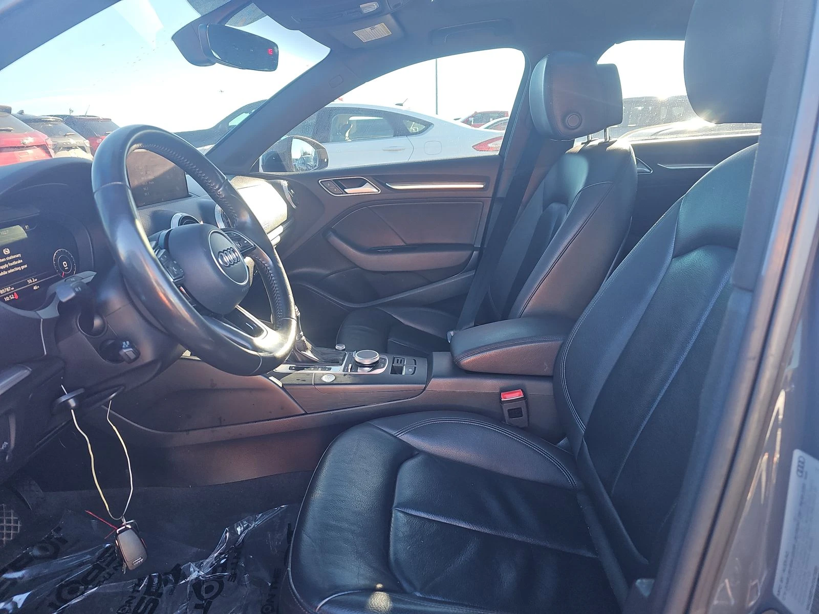 Audi A3 Quattro* Premium Plus - изображение 10