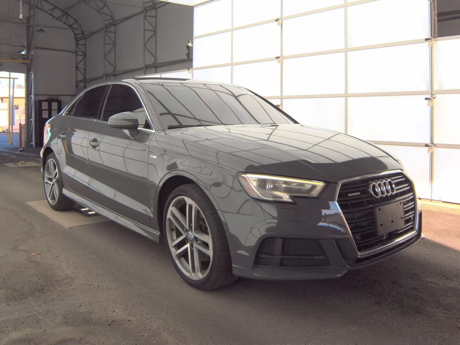 Audi A3 Quattro* Premium Plus - изображение 3