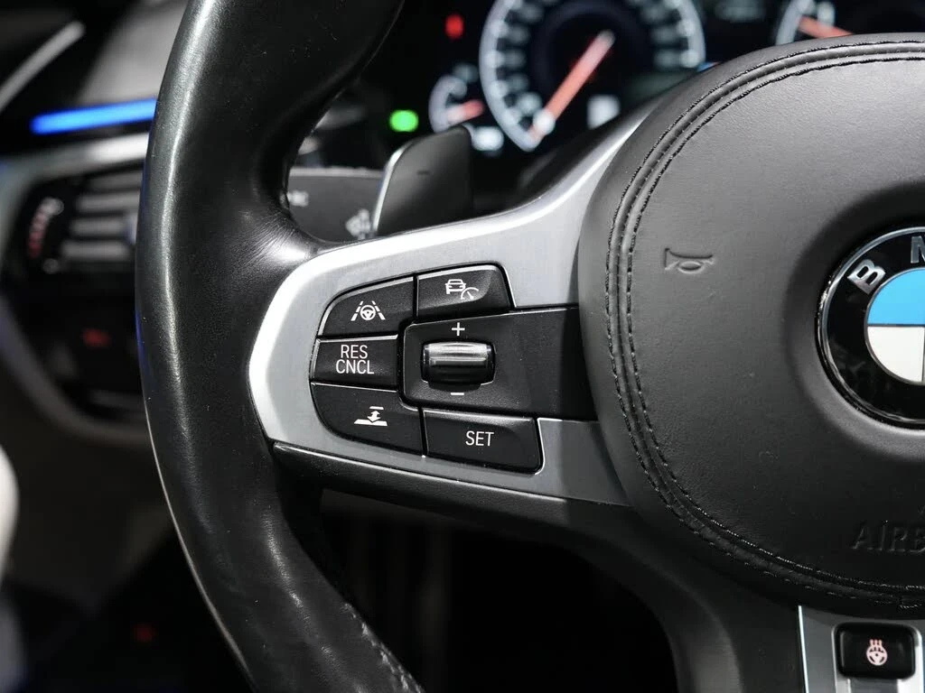 BMW 550  M550i xDrive Sedan AWD * ����������* (���� �� ��) | Mobile.bg � ����������� 11