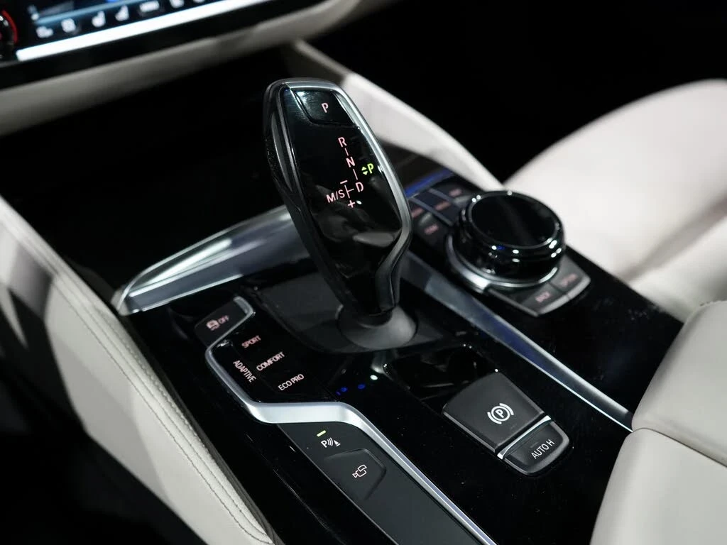 BMW 550  M550i xDrive Sedan AWD * ����������* (���� �� ��) | Mobile.bg � ����������� 13