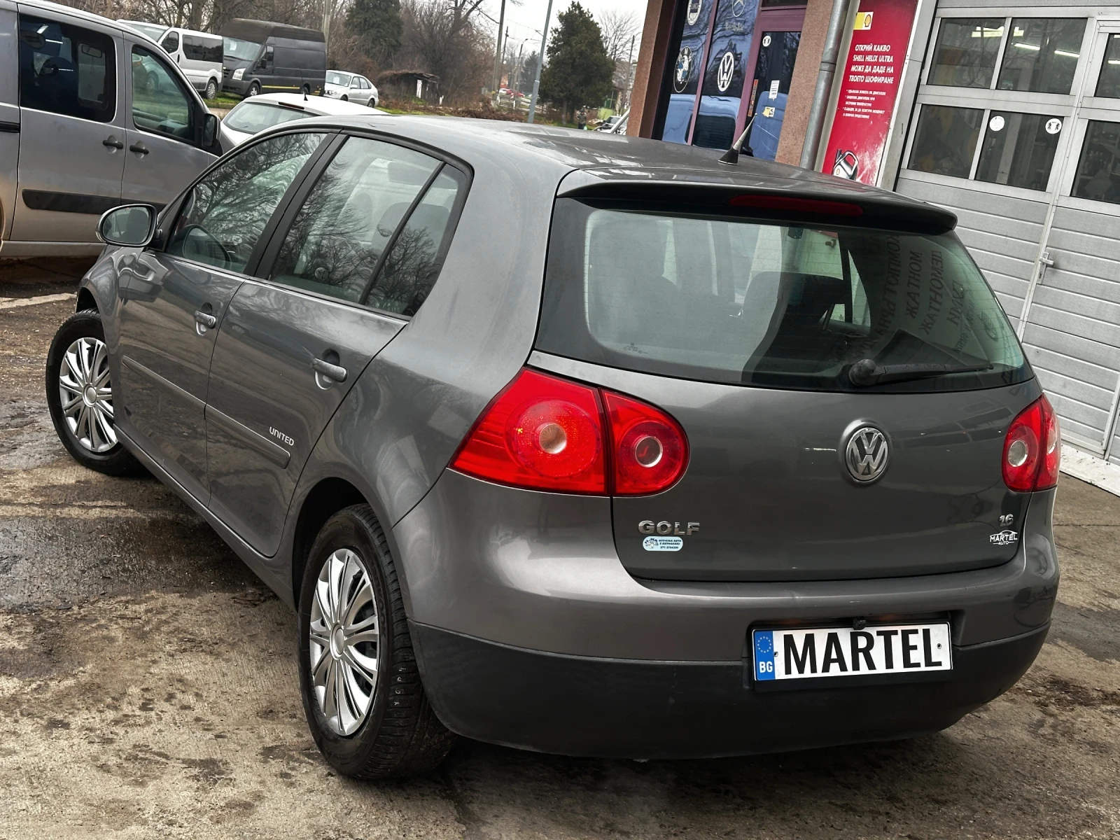 VW Golf 1.6i / КЛИМА / ГАЗ - изображение 6