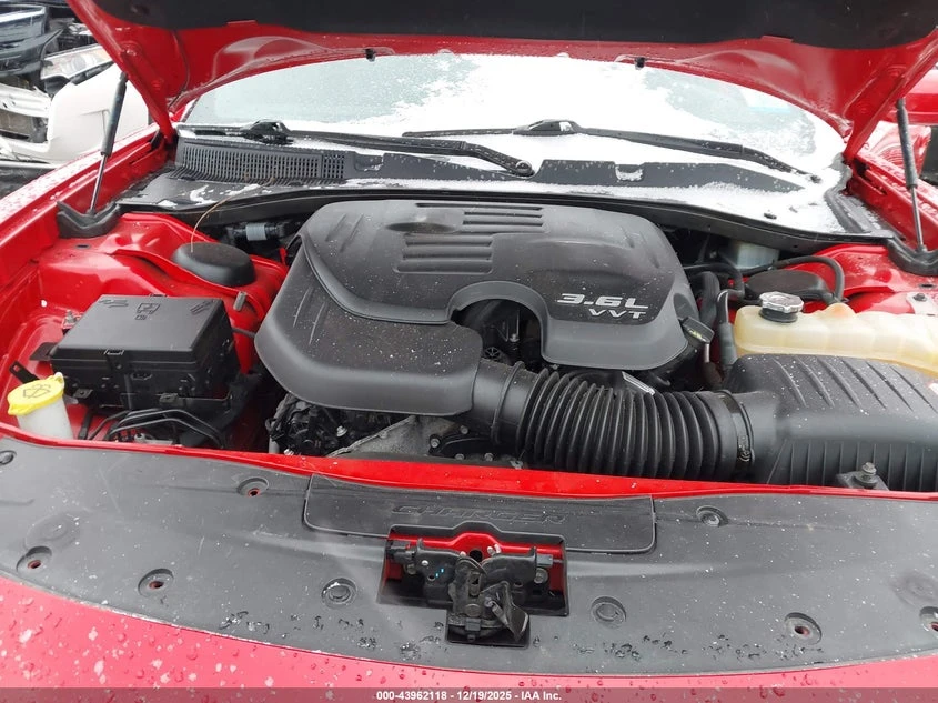 Dodge Charger 3.6l Sxt Awd - изображение 10