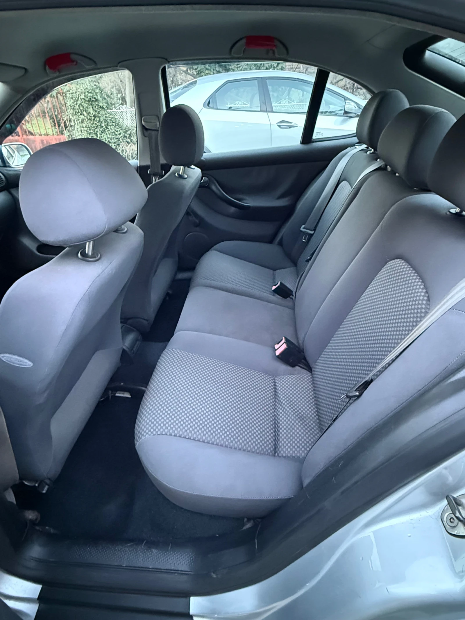 Seat Leon 1.6 , снимка 10 - Автомобили и джипове - 53748591