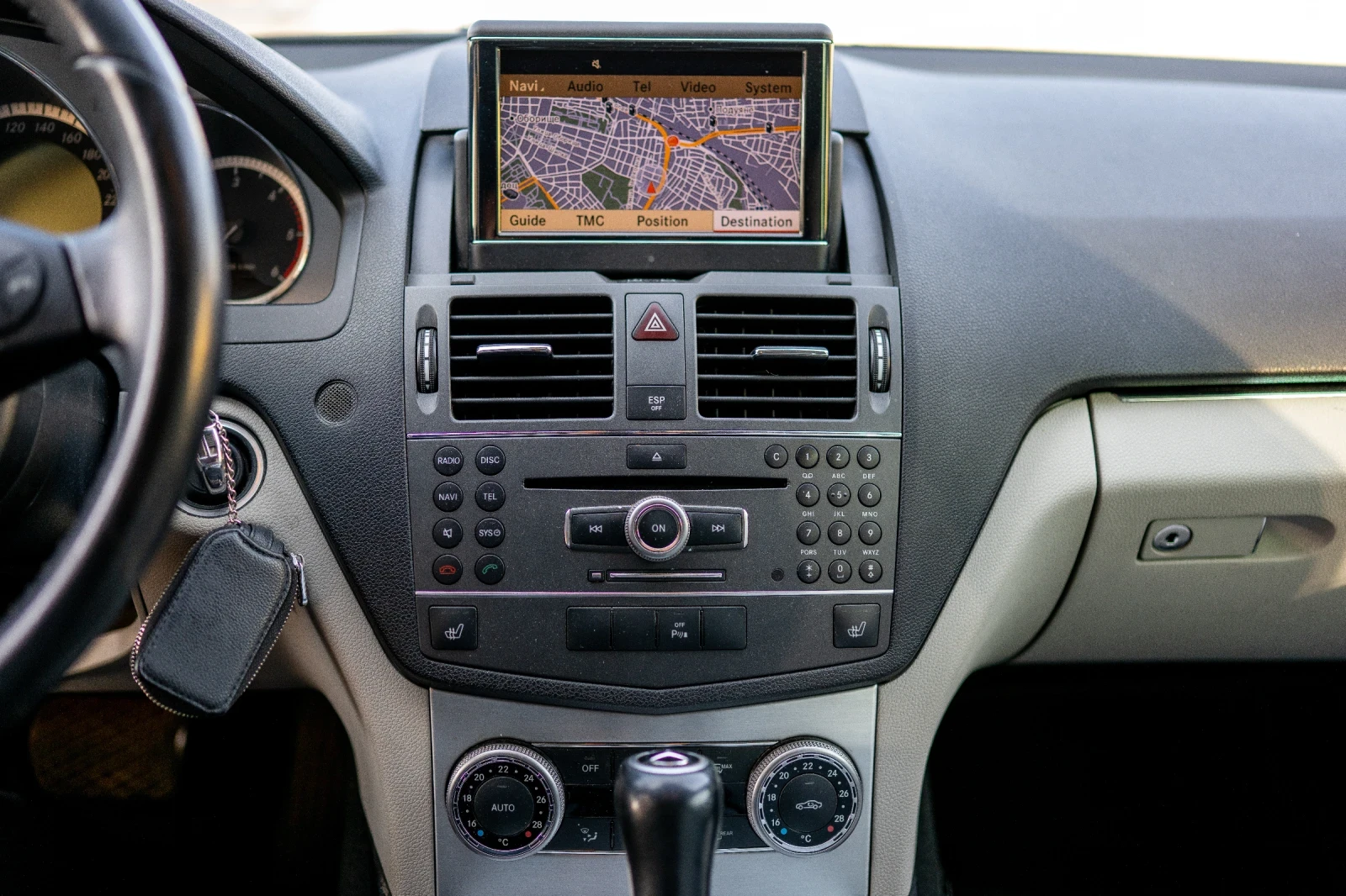 Mercedes-Benz C 350, снимка 13 - Автомобили и джипове - 53783754