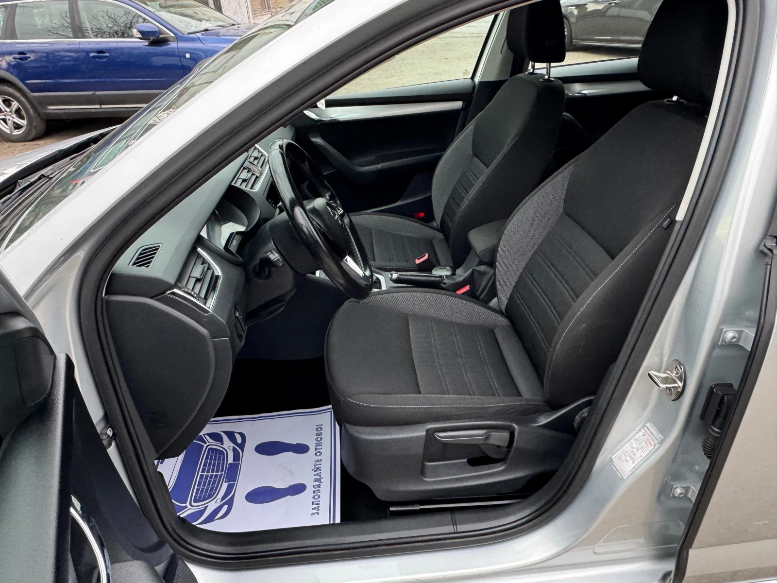 Skoda Octavia Топ Състояние!! Нова!, снимка 9 - Автомобили и джипове - 53916971