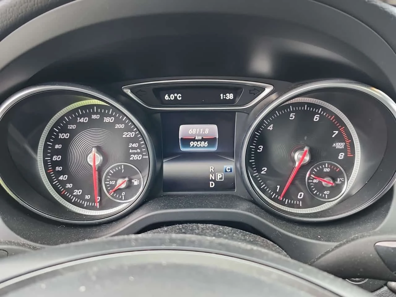 Mercedes-Benz CLA 250 | PANORAMA| ПОДГРЕВИ| CARFAX| , снимка 9 - Автомобили и джипове - 54079412