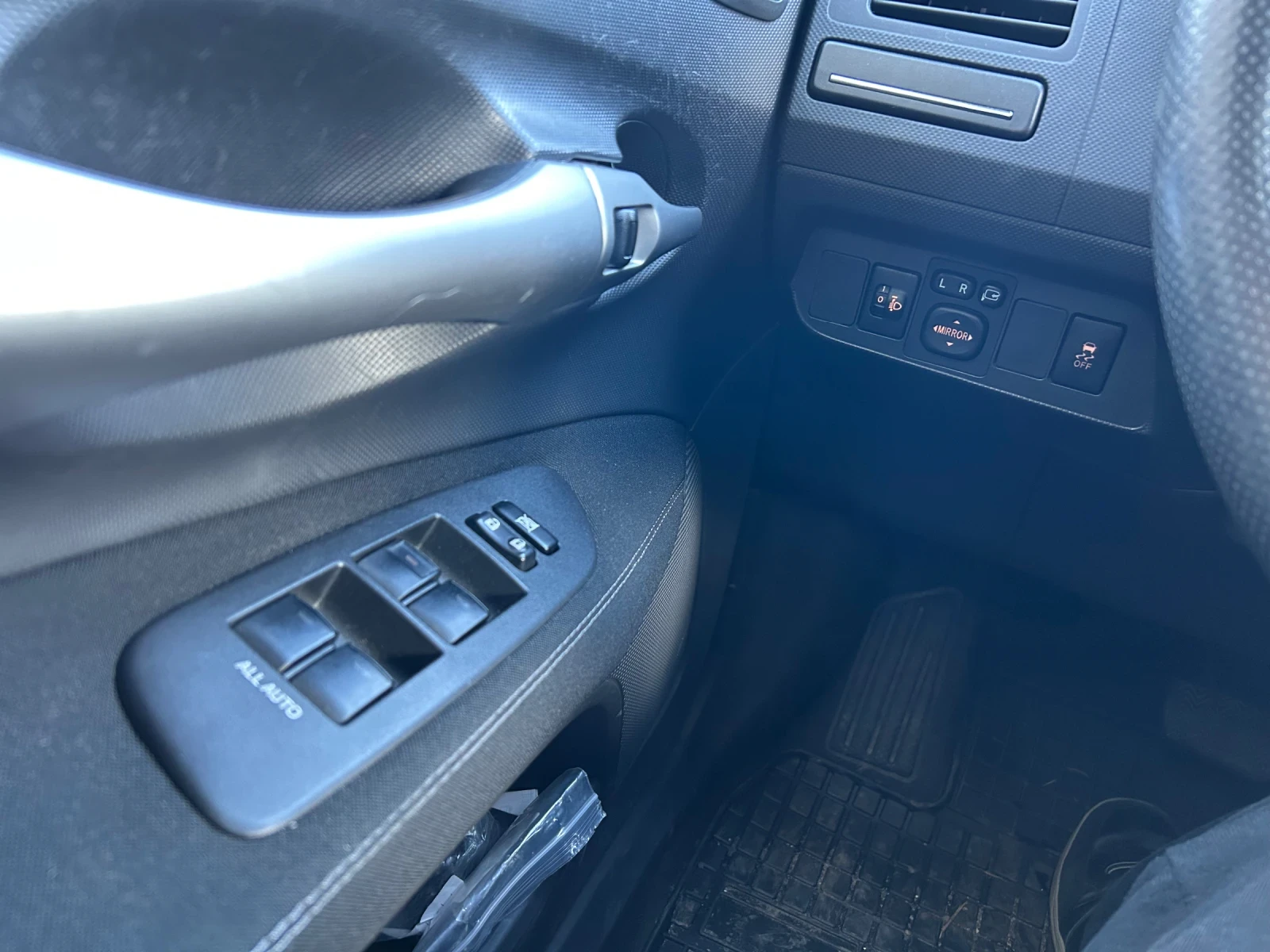 Toyota Auris 1.6 VVTI automatic | Mobile.bg � ����������� 10