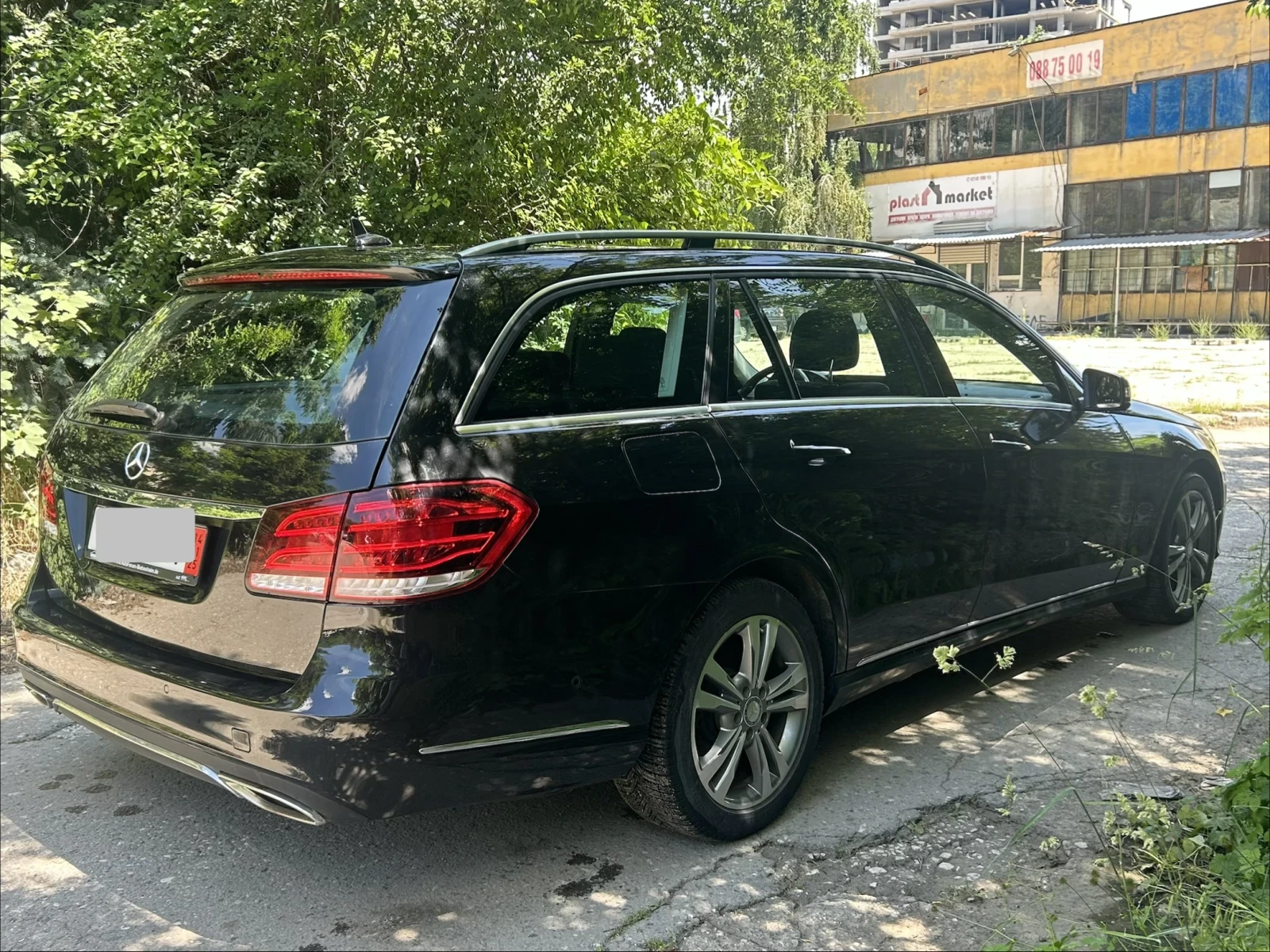 Mercedes-Benz E 300, снимка 4 - Автомобили и джипове - 54819722