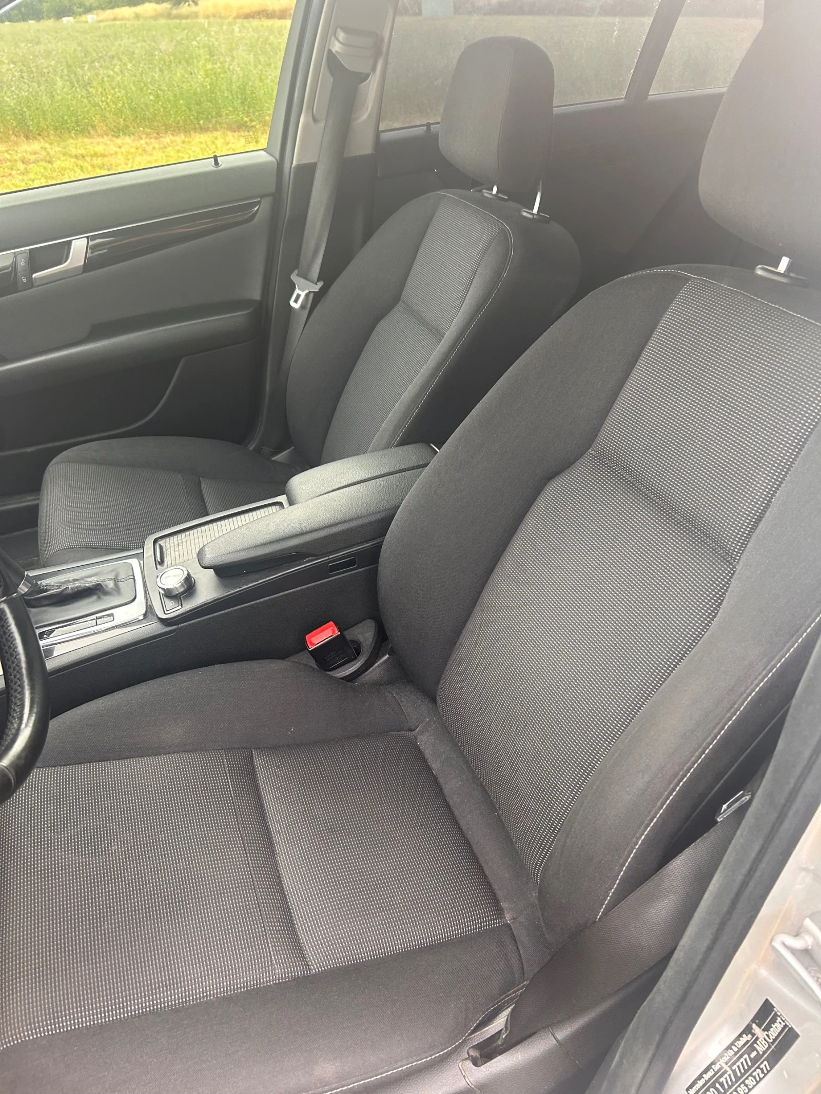 Mercedes-Benz C 220, снимка 5 - Автомобили и джипове - 54906853