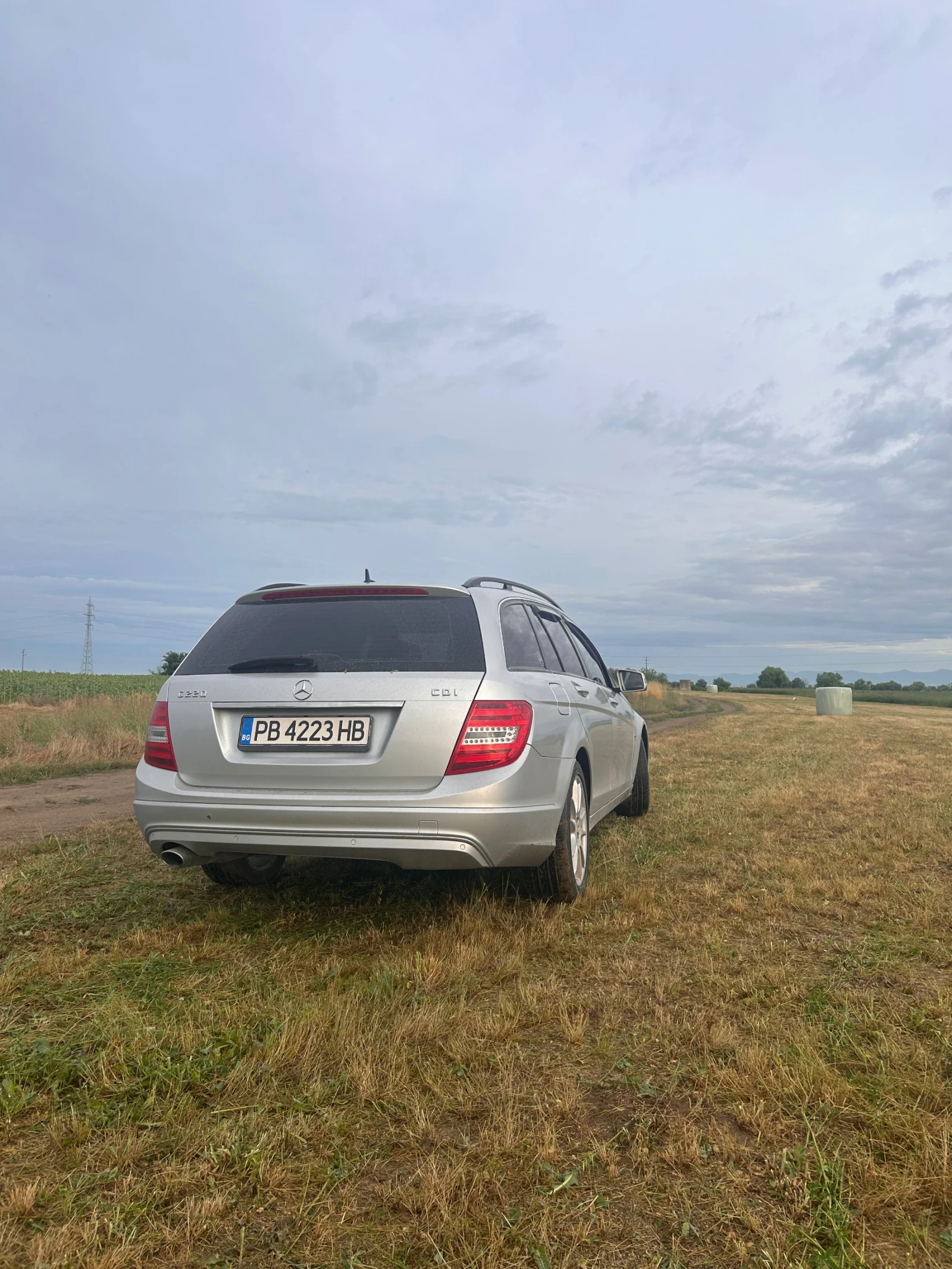 Mercedes-Benz C 220, снимка 2 - Автомобили и джипове - 54906853