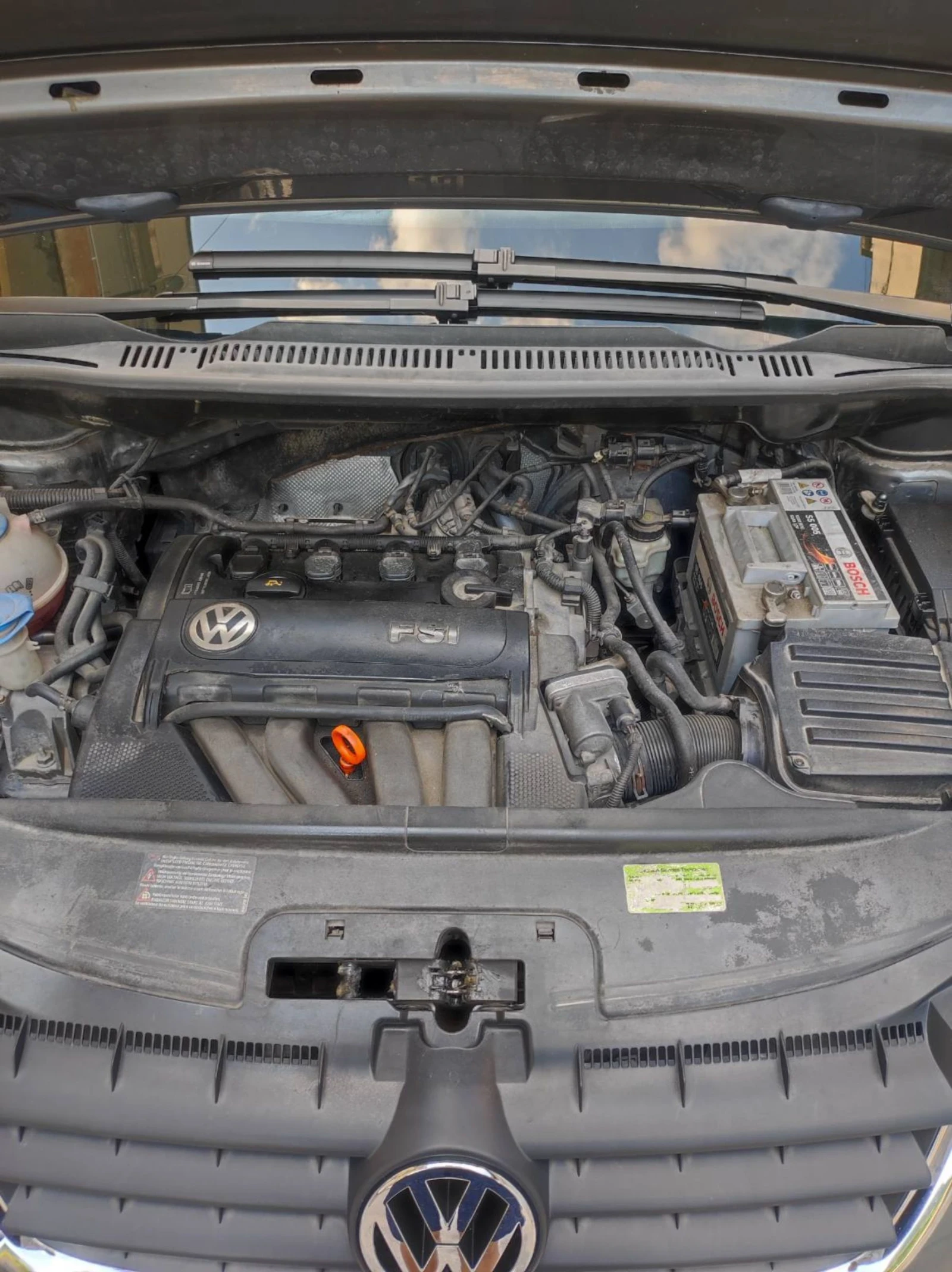 VW Touran 20 FSI, снимка 6 - Автомобили и джипове - 55023819