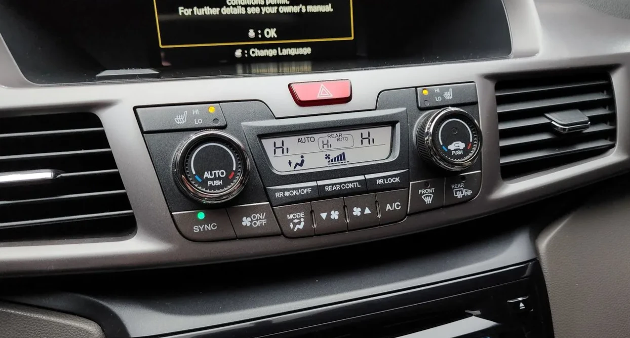 Honda Odyssey 3.5 Бензин, снимка 7 - Автомобили и джипове - 55096991