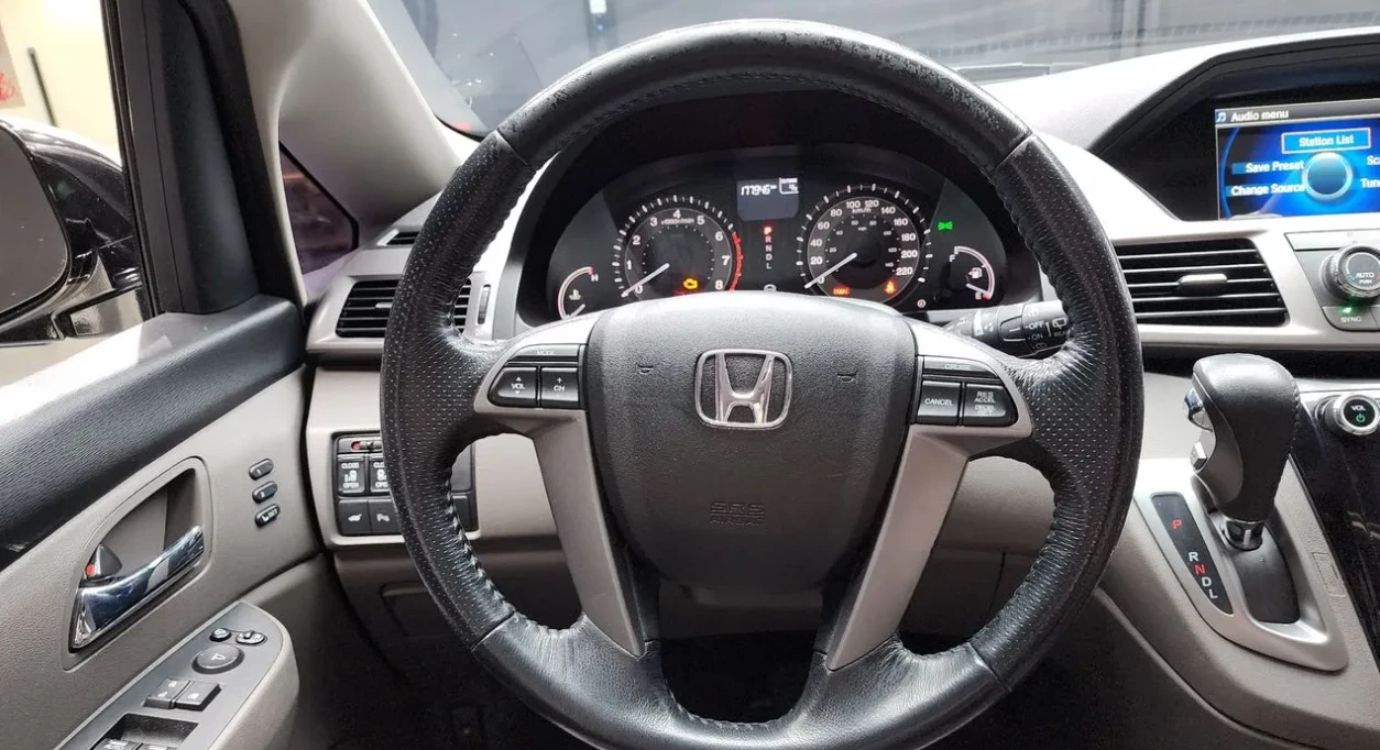 Honda Odyssey 3.5 Бензин, снимка 4 - Автомобили и джипове - 55096991