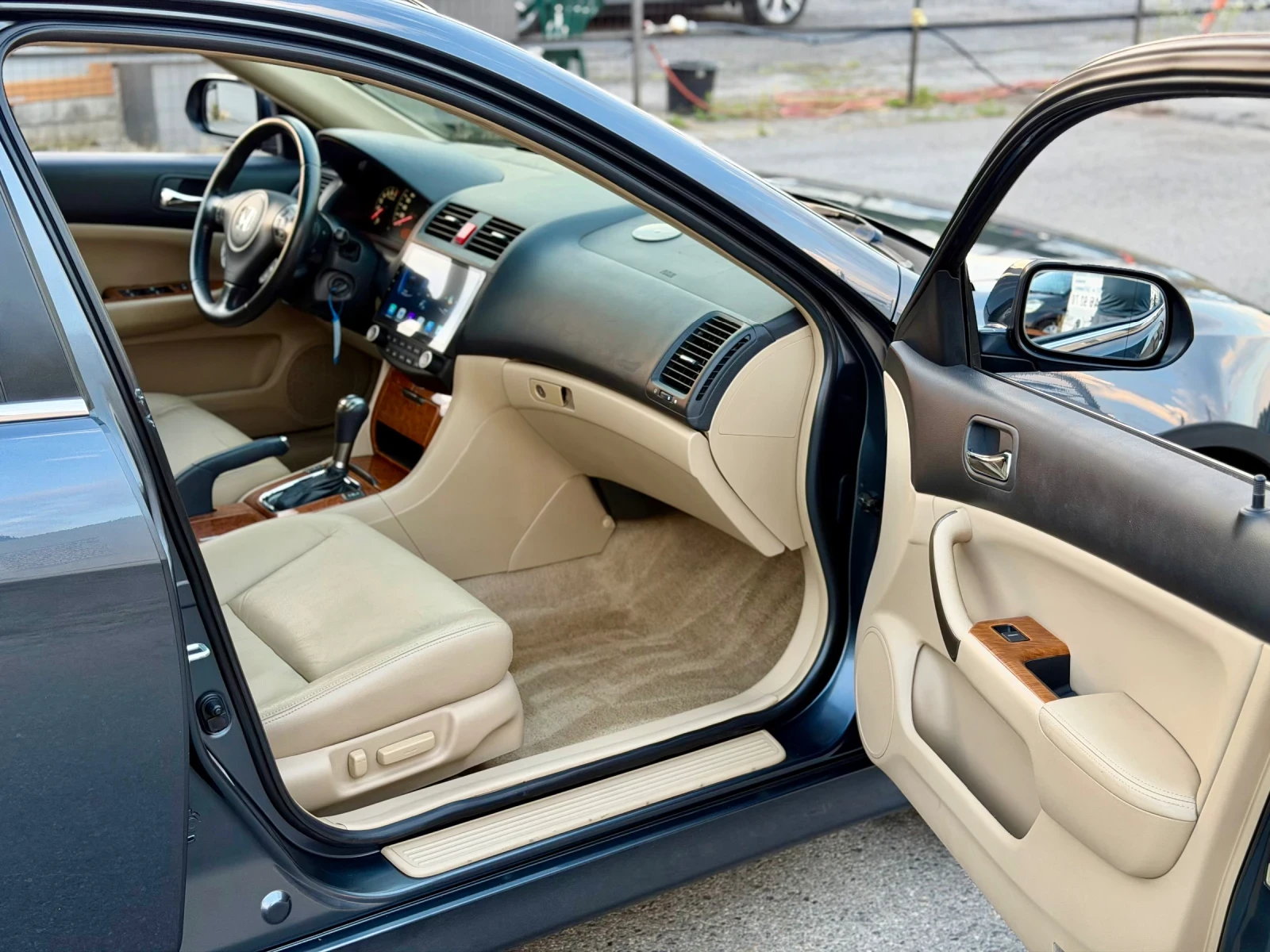 Honda Accord 2.4i Executive Facelift Automatic Car Play 190к.с, снимка 7 - Автомобили и джипове - 55337330