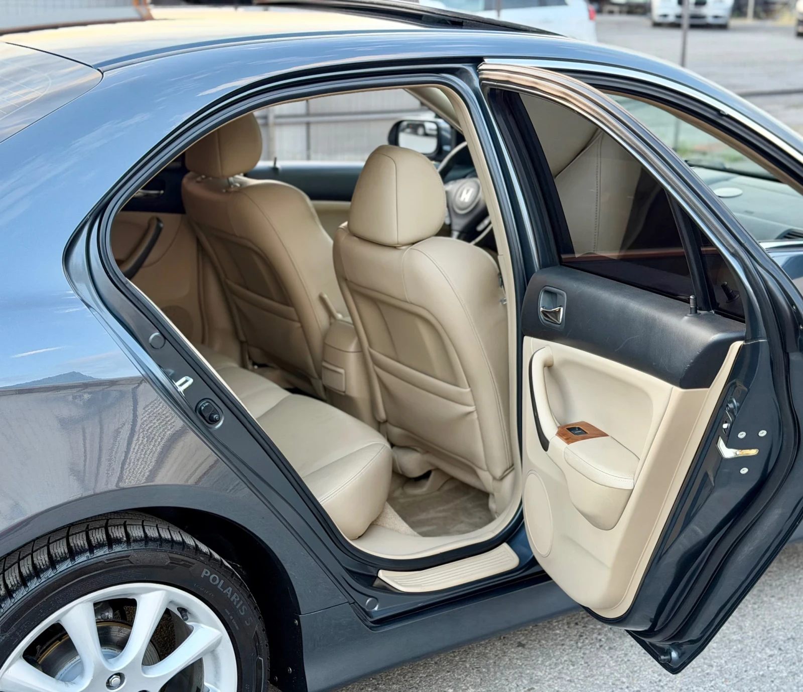 Honda Accord 2.4i Executive Facelift Automatic Car Play 190к.с, снимка 9 - Автомобили и джипове - 55337330
