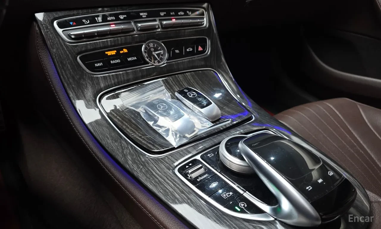 Mercedes-Benz CLS 400 4MATIC , снимка 15 - Автомобили и джипове - 55406152