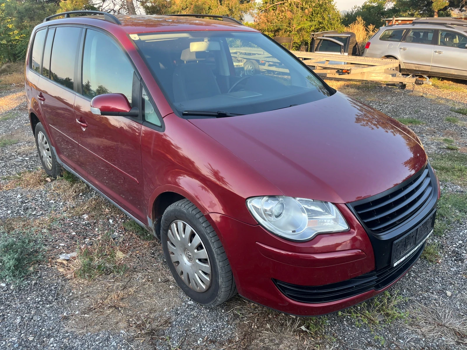 VW Touran 1.9TDI, снимка 2 - Автомобили и джипове - 55698329