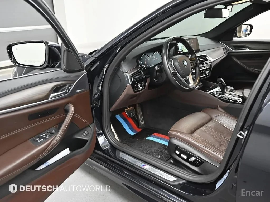 BMW 530 i xDrive M Sport | ДИСТРОНИК | ОБДУХВАНЕ | 360, снимка 11 - Автомобили и джипове - 56132865