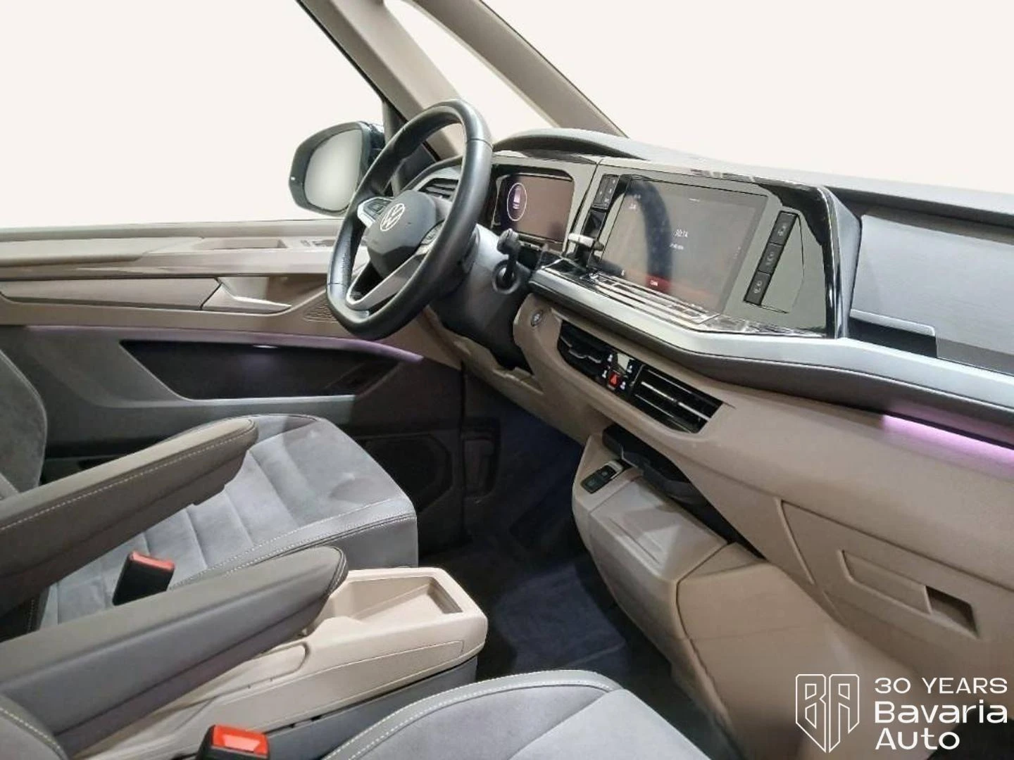 VW Multivan long Style DSG Easy Open Basic, снимка 7 - Автомобили и джипове - 56136137