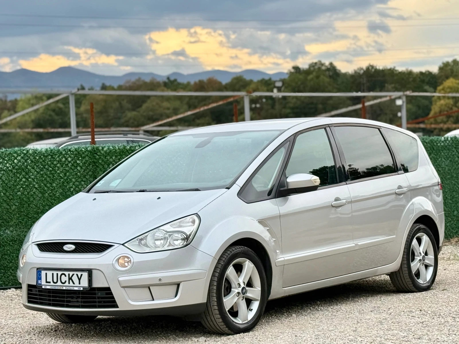 Ford S-Max 2.0HDi 136hp, снимка 3 - Автомобили и джипове - 56167911