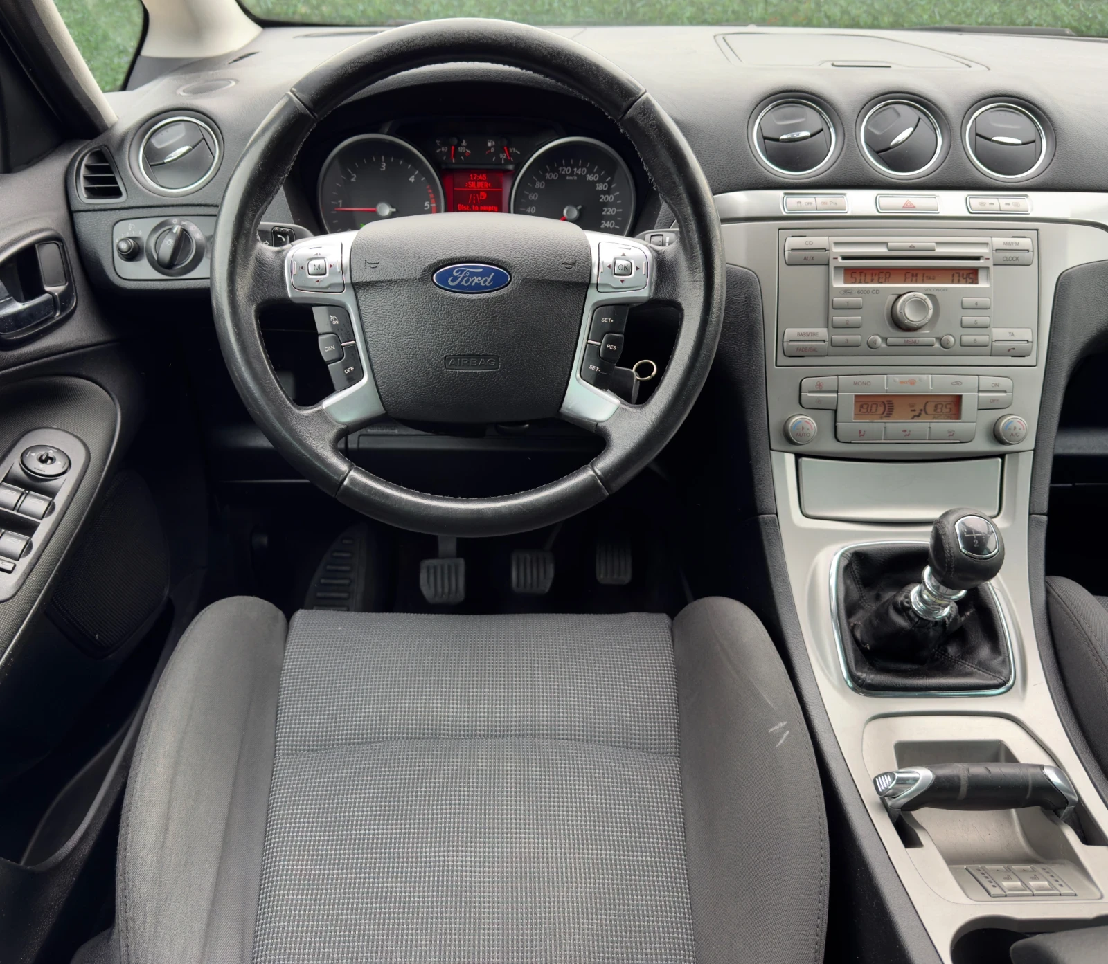 Ford S-Max 2.0HDi 136hp, снимка 11 - Автомобили и джипове - 56167911