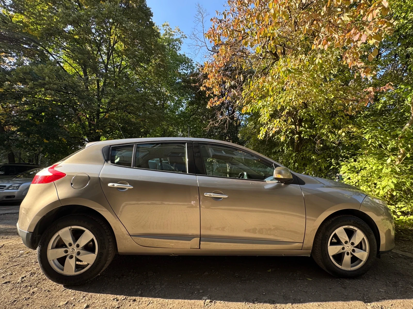 Renault Megane 1.5 dCi (110 кс) EDC, снимка 3 - Автомобили и джипове - 56272095