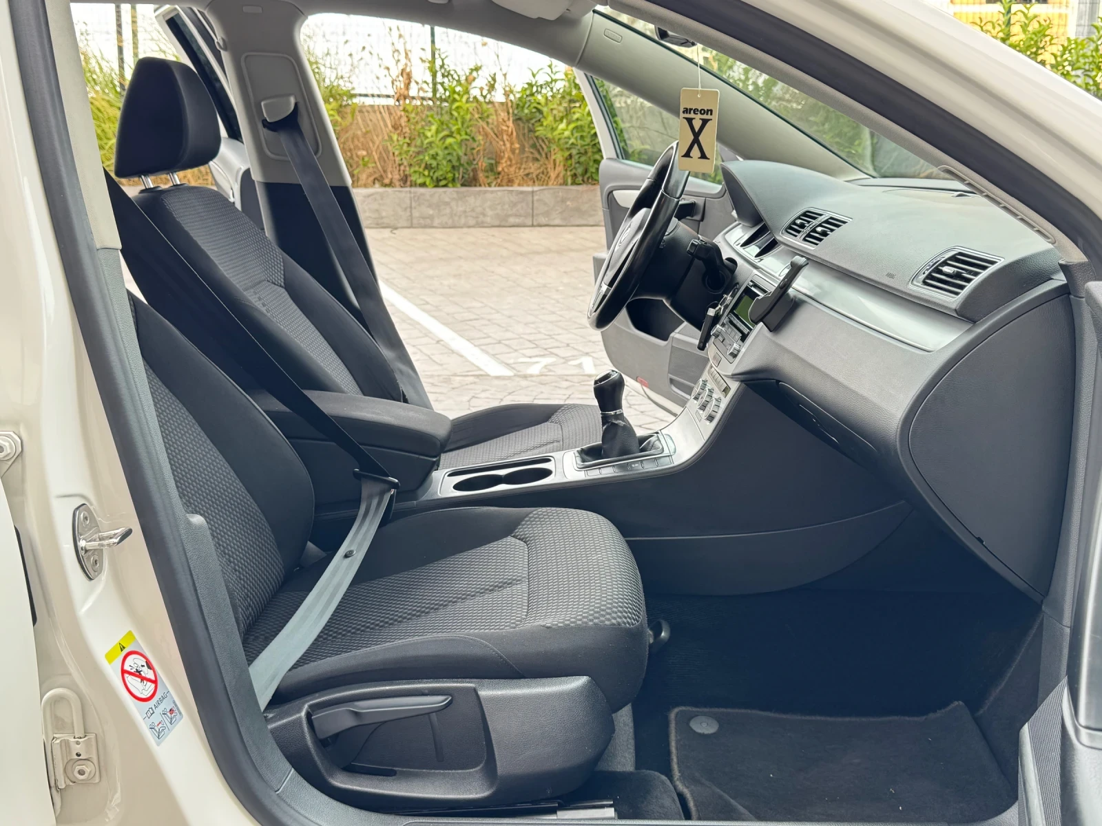 VW Passat, снимка 9 - Автомобили и джипове - 56426967