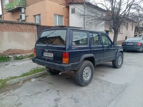 Jeep Cherokee 4x4 - 4000 € / 7823.32 лв. - 45067685 2