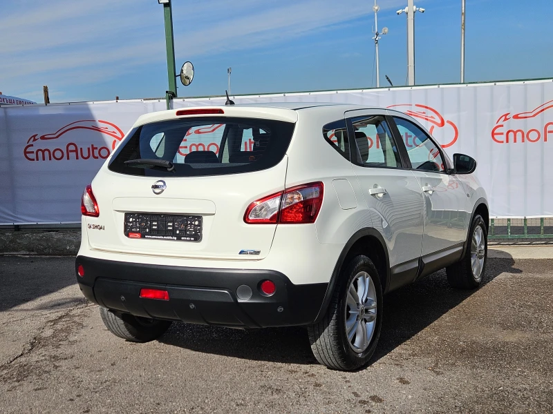 Nissan Qashqai 1.6DCI/131k.c/6ск/БЛУТУТ/EURO 5B/УНИКАТ, снимка 3 - Автомобили и джипове - 47664731