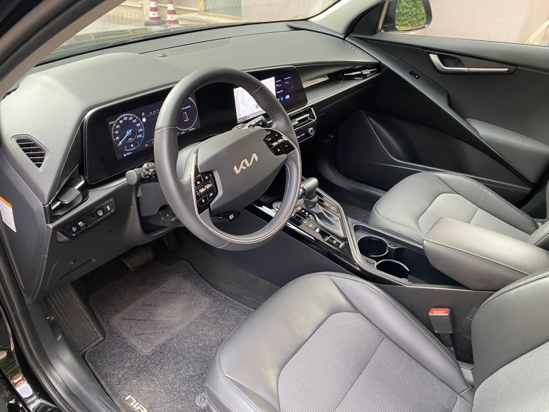 Kia Niro 1.6 GDI/ HEV / Style / DCT, снимка 10 - Автомобили и джипове - 51293324
