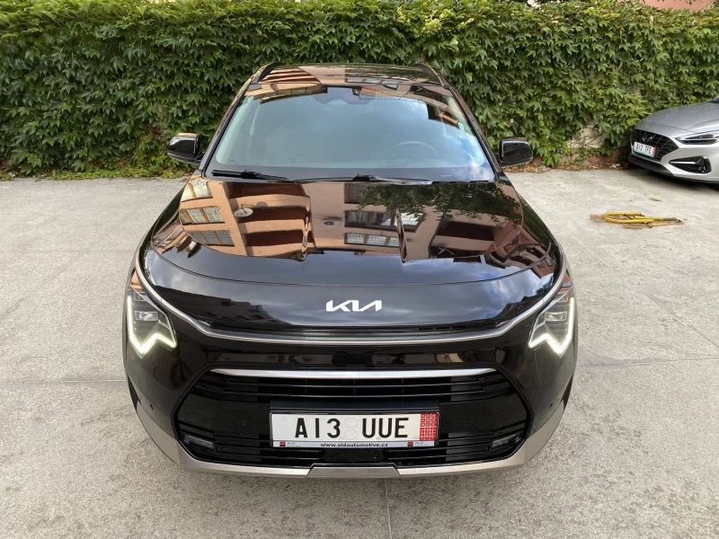 Kia Niro 1.6 GDI/ HEV / Style / DCT, снимка 8 - Автомобили и джипове - 51293324