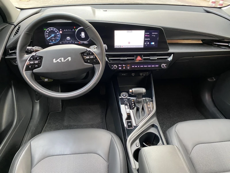 Kia Niro 1.6 GDI/ HEV / Style / DCT, снимка 9 - Автомобили и джипове - 51293324