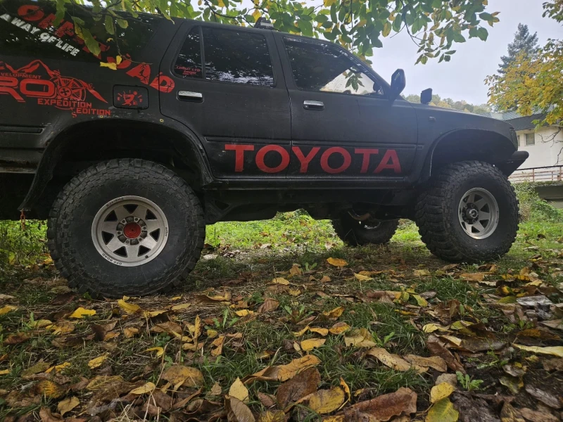 Toyota 4runner 2.4, снимка 2 - Автомобили и джипове - 52576930