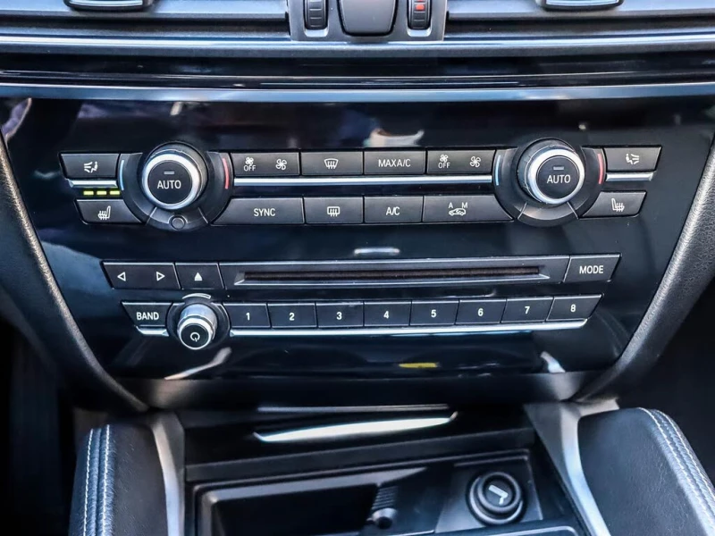 BMW X6 xDrive35i * АвтоКредит (ЦЕНА ДО БГ), снимка 13 - Автомобили и джипове - 52567558