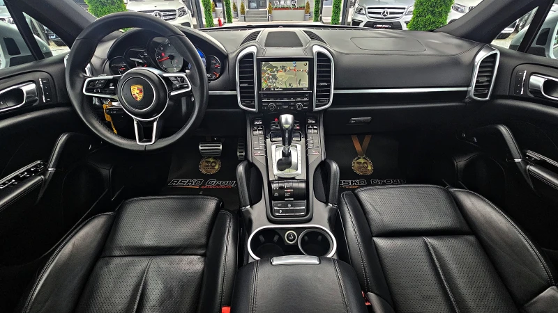 Porsche Cayenne S/4.2TDI/FACE/LED/GERMANY/PANO/CAMERA/ПОДГРЕВ/LIZI, снимка 9 - Автомобили и джипове - 52910319